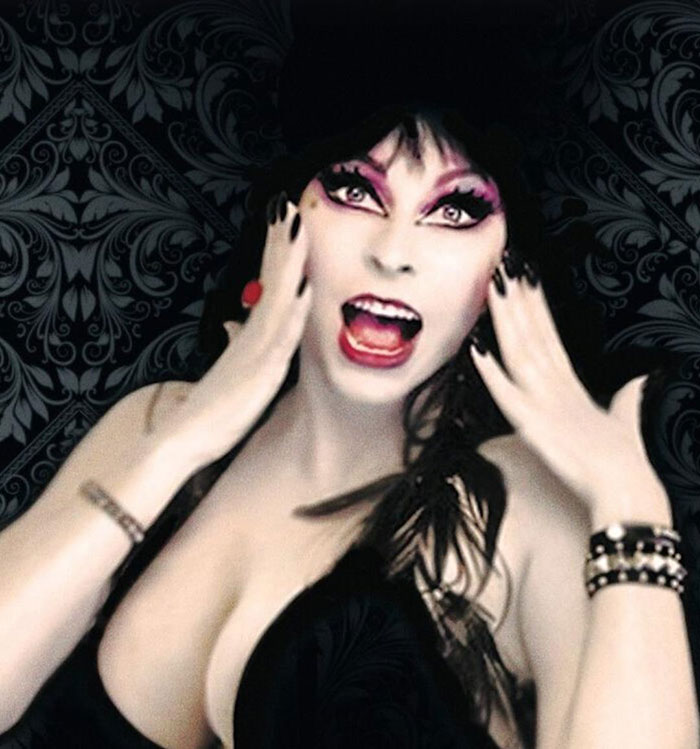 "I&rsquo;m So Disheartened": Ariana Grande Apologizes After Elvira Calls Her Worst Celebrity Encounter