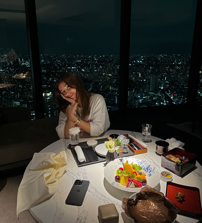 Influencer&rsquo;s &lsquo;Worst Fear&rsquo; Came True After Boyfriend Proposes When Her Nails Weren&rsquo;t Done