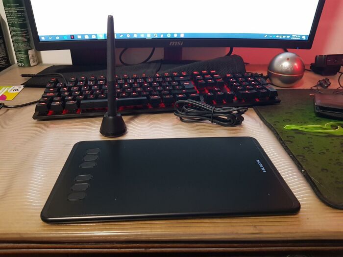 Digital Dreamers, Rejoice! This Art Tablet With Battery-Free Stylus Is The Cord-Cutting, Creativity-Unleashing Sidekick You've Been Waiting For