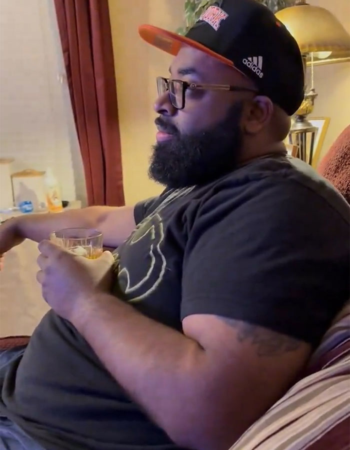 &ldquo;I Hate To Do It&rdquo;: Man&rsquo;s Letter To Wife On How He Can&rsquo;t Be A Husband Sends Internet Into A Frenzy