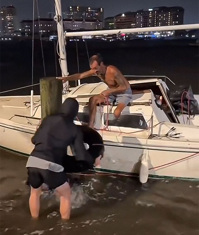 Viral Lieutenant Dan Stays On His Boat During Hurricane Milton: &ldquo;Safest Place In The World&rdquo;