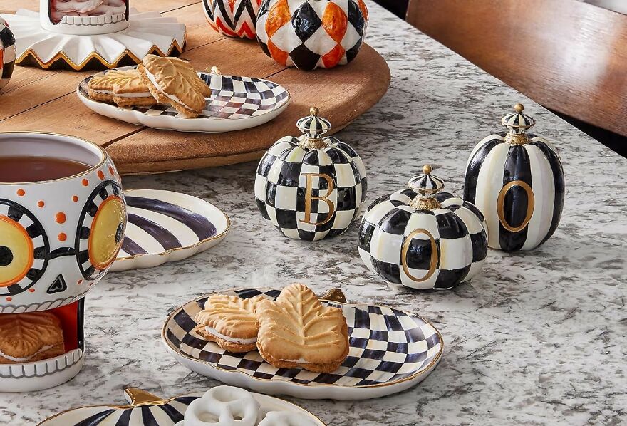 Get Into The Halloween Spirit With This Playful Pumpkin Decor Set, A Trio Of Coordinated Pumpkins That Send A Cheeky Greeting To Trick-Or-Treaters And Party Guests Alike!