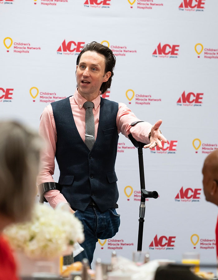 One-Legged Halloween Guy Says “Differences Are Worth Celebrating” Through Costumes (Exclusive) One-Legged Halloween Guy Says “Differences Are Worth Celebrating” Through Costumes (Exclusive)