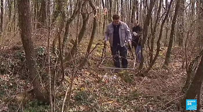 “World’s Longest Treasure Hunt” For Buried Golden Owl Ends After 31 Years: “The End Of An Era” “World’s Longest Treasure Hunt” For Buried Golden Owl Ends After 31 Years: “The End Of An Era”