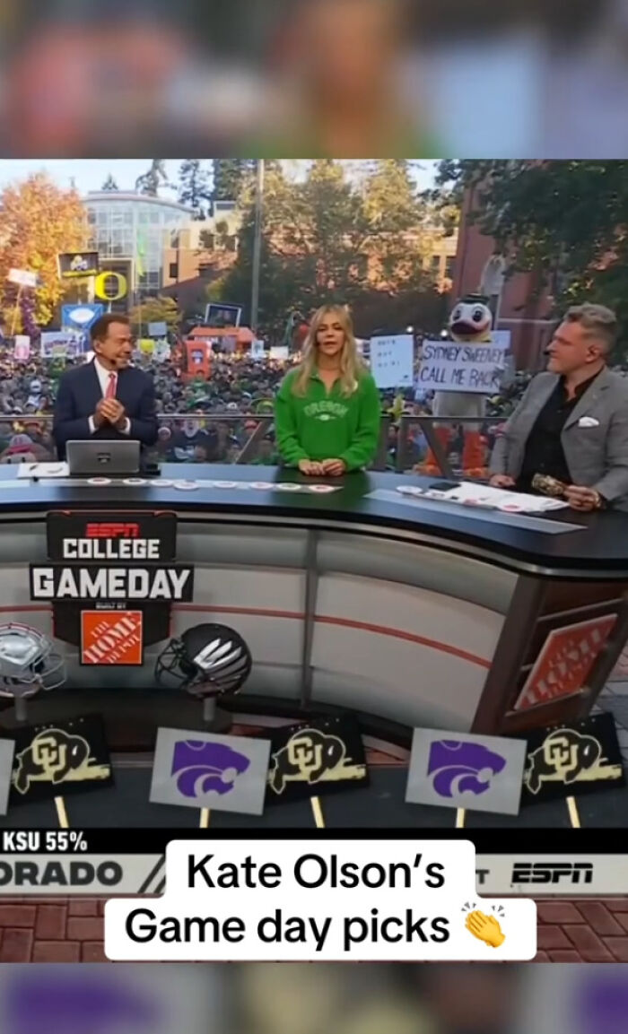 Sydney Sweeney Gives Savage Response To Mascot Asking Her To "Call Them Back" On Live TV