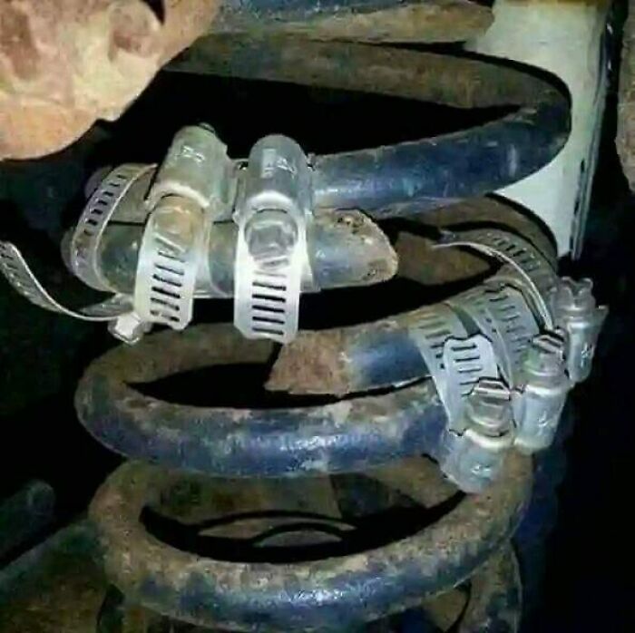 40 Times People Had Such Wild Solutions To Problems, They Ended Up On The “Anything Gone Wrong” Page