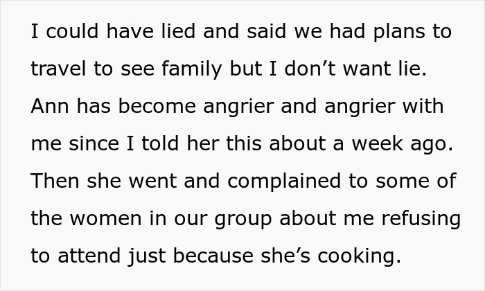 Vegan Host Pushes Her Thanksgiving Menu, Friends Serve Her An RSVP Nightmare In Return