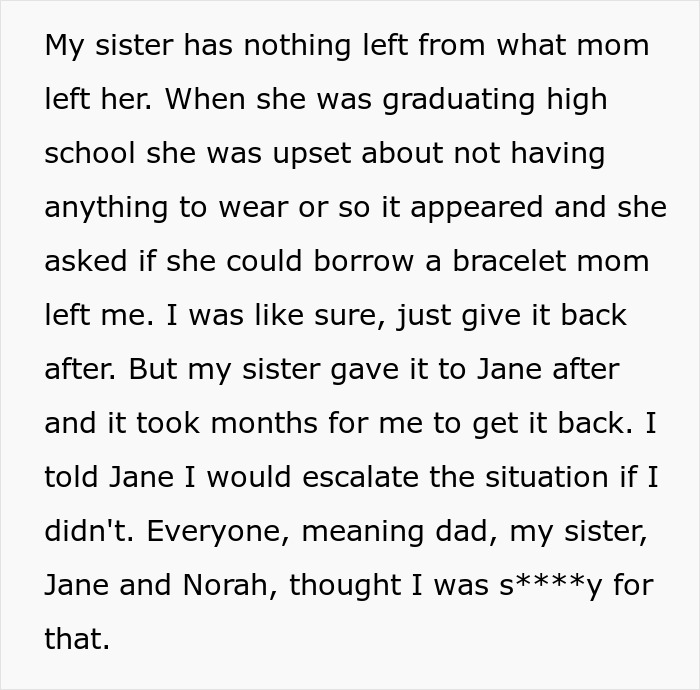 &ldquo;AITA For Refusing To Let My Sister Wear Our Late Mom&rsquo;s Necklace On Her Wedding Day?&rdquo;