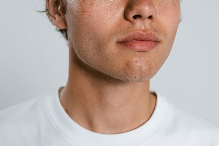 “She Died And I Survived”: 30 Identical Twins Reveal The One Thing That Sets Them Apart