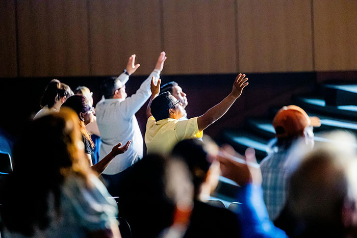 30 People Share Their “We Need To Leave Right Now” Experiences That Ended Well For Them