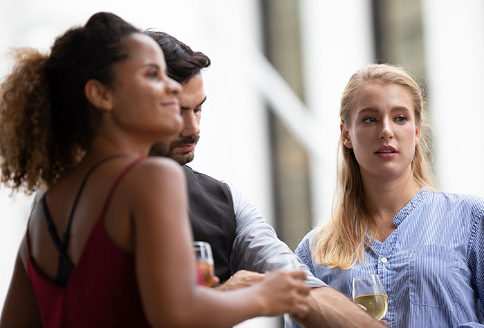 Girlfriend Breaks Up Over Feuding With BF&rsquo;s Female Friend, Unhinged Messages Follow