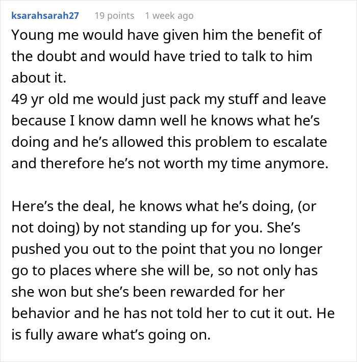 Girlfriend Breaks Up Over Feuding With BF&rsquo;s Female Friend, Unhinged Messages Follow