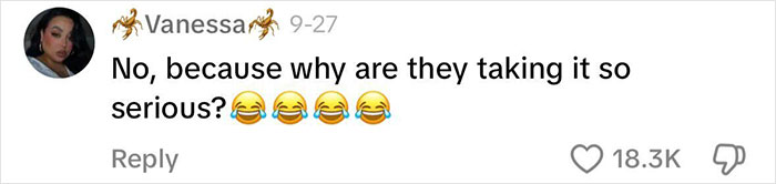 Disneyland Guest Furious At Snow White’s Evil Queen For Acting Evil—Gets Reality Check Disneyland Guest Furious At Snow White’s Evil Queen For Acting Evil—Gets Reality Check