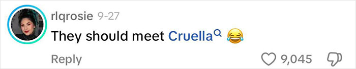 Disneyland Guest Furious At Snow White’s Evil Queen For Acting Evil—Gets Reality Check Disneyland Guest Furious At Snow White’s Evil Queen For Acting Evil—Gets Reality Check