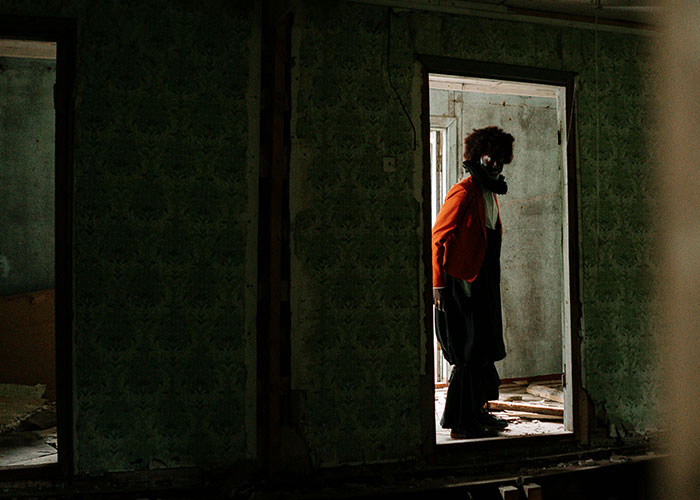 50 Haunted House Employees Share The Things People Did To Make Them Break Character
