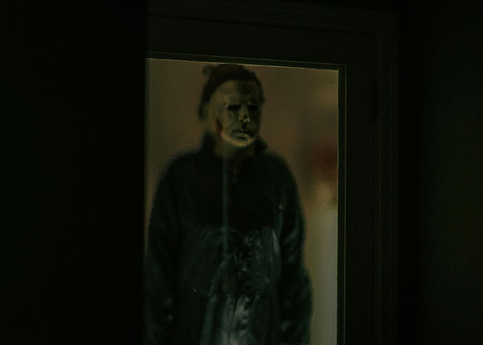 50 Haunted House Employees Share The Things People Did To Make Them Break Character