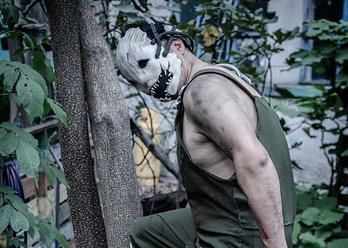 50 Haunted House Employees Share The Things People Did To Make Them Break Character