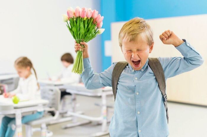 50 Things The “Weird” Kid At School Did That Still Haunt People Years Later