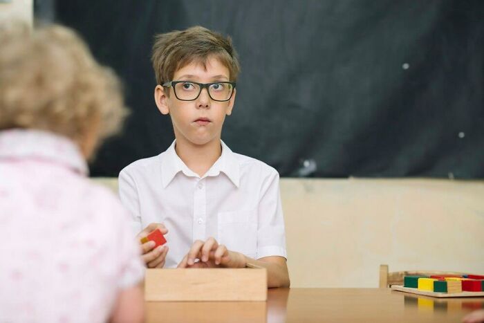 50 Things The “Weird” Kid At School Did That Still Haunt People Years Later