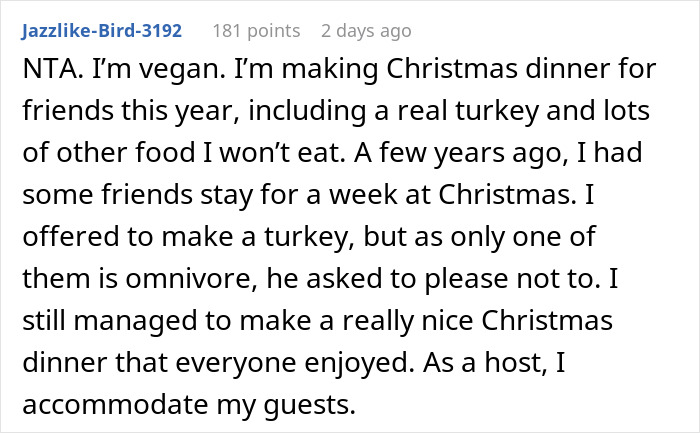 Vegan Host Pushes Her Thanksgiving Menu, Friends Serve Her An RSVP Nightmare In Return