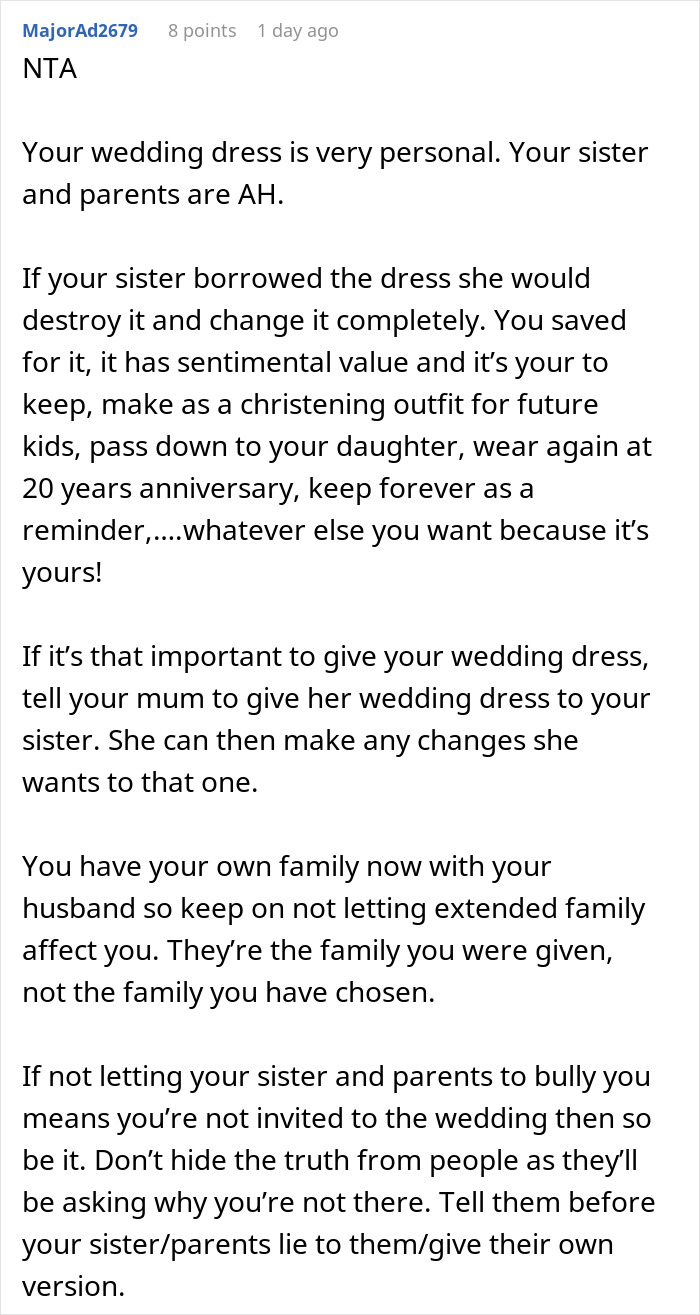 Woman Wants To Ruin Sister&rsquo;s Dress For Her Wedding, Gets Upset When She&rsquo;s Told &lsquo;No&rsquo;