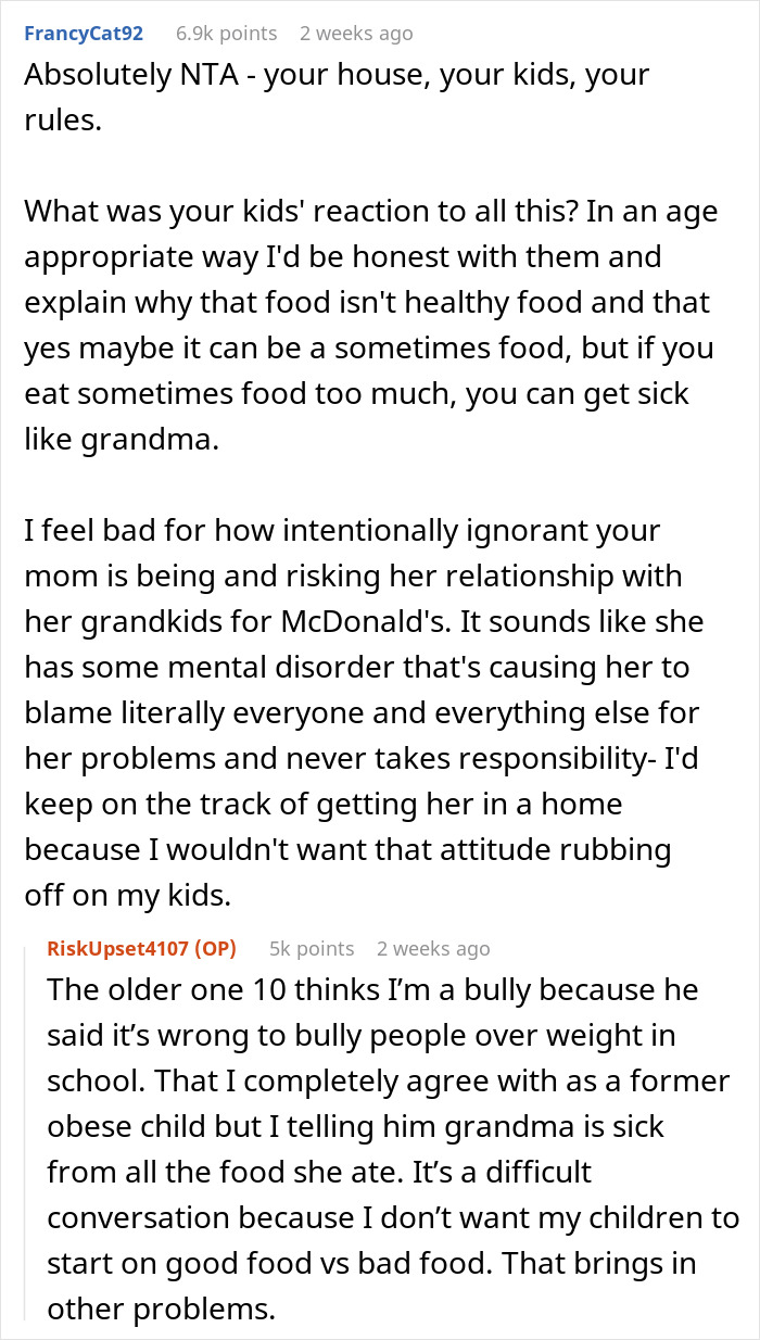 Woman Feeds Grandchildren Food From McDonald’s, Says “She Doesn’t Know Any Better” Woman Feeds Grandchildren Food From McDonald’s, Says “She Doesn’t Know Any Better”