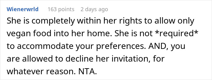 Vegan Host Pushes Her Thanksgiving Menu, Friends Serve Her An RSVP Nightmare In Return