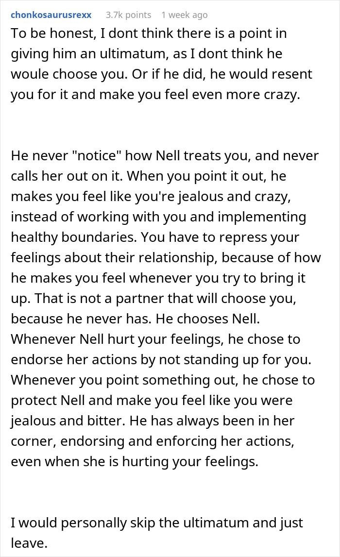 Girlfriend Breaks Up Over Feuding With BF&rsquo;s Female Friend, Unhinged Messages Follow