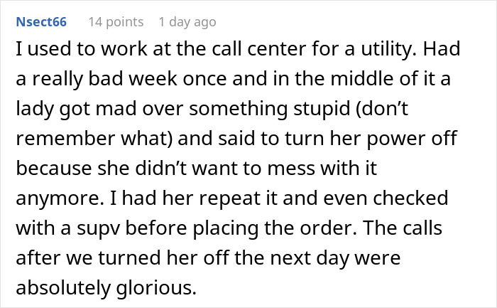 Karen Demands Entire Flight Be Canceled, Manager Doesn&rsquo;t Blink An Eye And Cancels Her Ticket