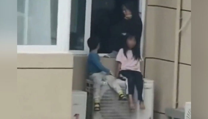 "Insane And Horrible!": Mom Forces Kids To Sit On 23rd-Floor AC Unit During Fight With Husband "Insane And Horrible!": Mom Forces Kids To Sit On 23rd-Floor AC Unit During Fight With Husband