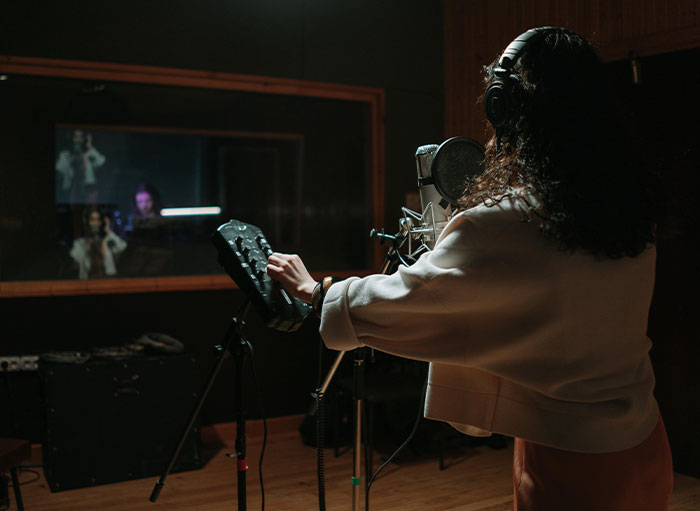 “Window Cleaners”: 50 Industries That Are Way More Dark And Sinister Than Most Realize