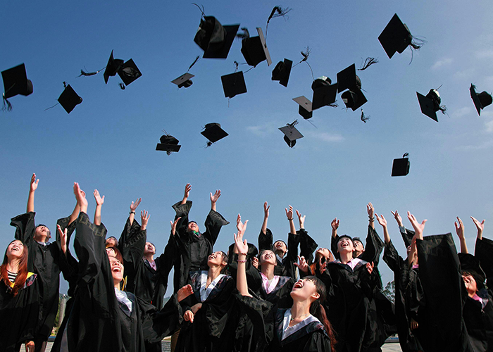 Daughter Threatens To Go No-Contact With Mom, Is Shocked When Her College Fund Disappears 