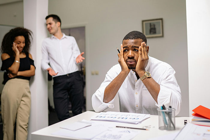 New Boss Bans Overtime, Watches In Horror As Employee Walks Out In The Middle Of Crisis