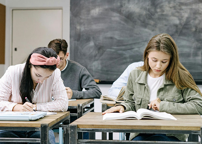 “I Was Known As A Creep For Years”: 30 Men Reveal The Times They Undeservingly Were Called Creepy