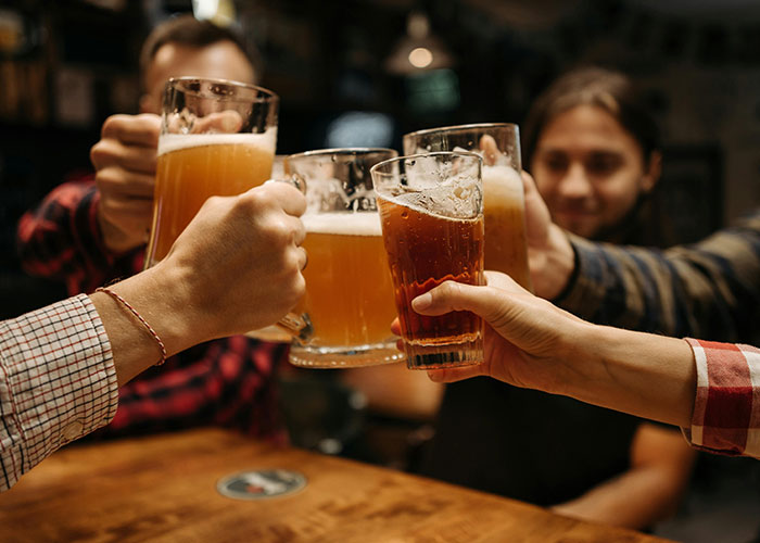 Woman &ldquo;Spikes&rdquo; Friends&rsquo; Drinks At A Party To Prove A Frightening Point, Goes Viral