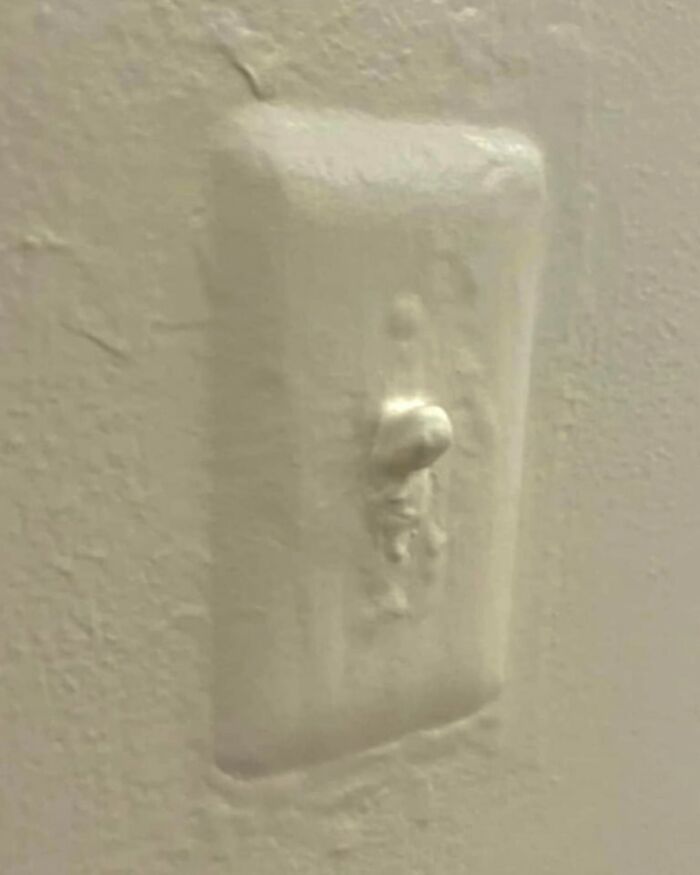 “Another Satisfied Client”: 30 Funny Times People Didn’t Even Try To Do Their Job Right