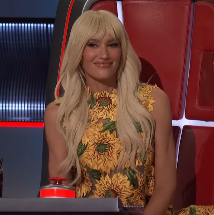 Fans Accuse Gwen Stefani Of Being "Unrecognizable" After She Debuts New Look: "Fire Your Stylist"