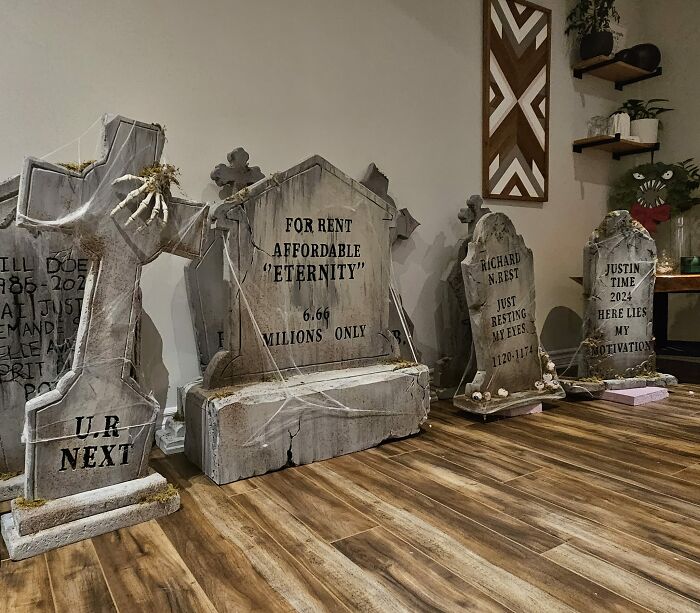 Created Some Foam Tombstones For The Front Yard