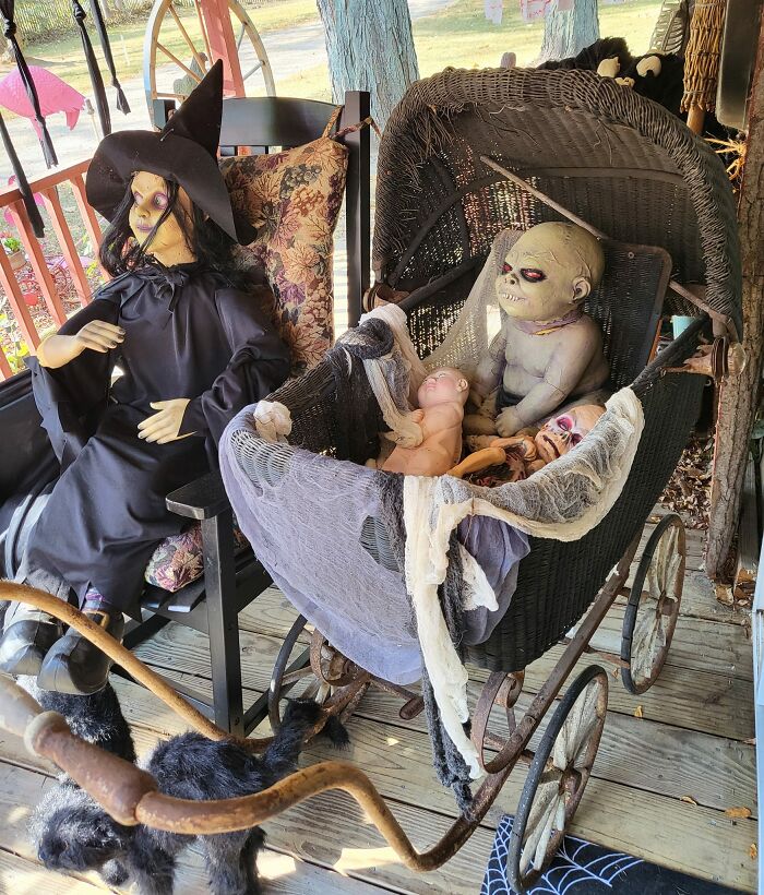 My Daughter Found This Old Baby Carriage At A Yard Sale, Love ❤️ It ❤️