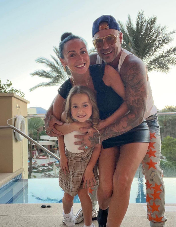 "Sick And Disturbing": Justin Bieber's Dad Slammed For Posting 6-Year-Old Daughter's Bikini Pics