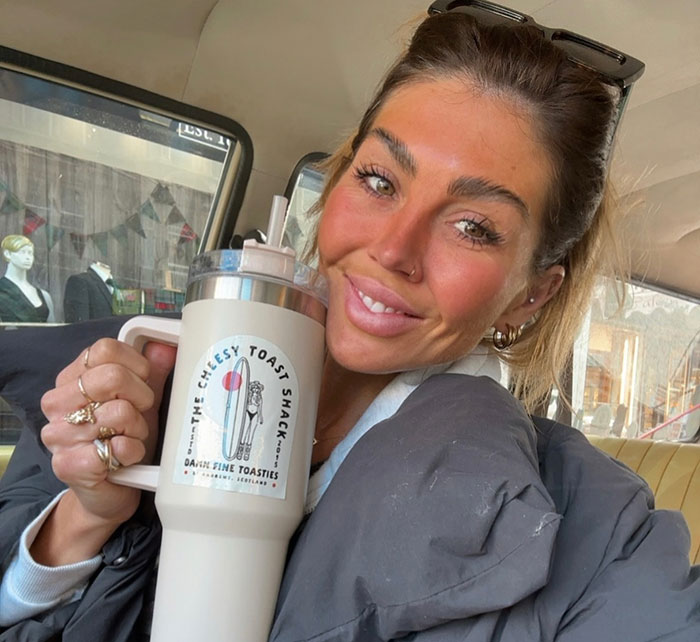 Guest's &ldquo;Inappropriate&rdquo; Outfit On Cooking Show Leaves Viewers Outraged: "It Keeps Slipping"