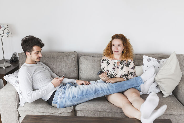 Mom Can't Take Her Entitled, Ungrateful Kids Anymore, Asks Them To Move, Is Lost As They Refuse Mom Can't Take Her Entitled, Ungrateful Kids Anymore, Asks Them To Move, Is Lost As They Refuse