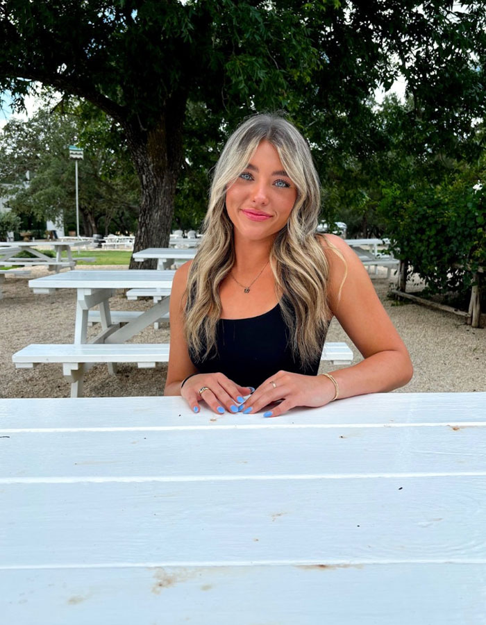 Viewers Track Down Stunning Blonde Who Went Viral During Texas Vs Georgia Game Telecast