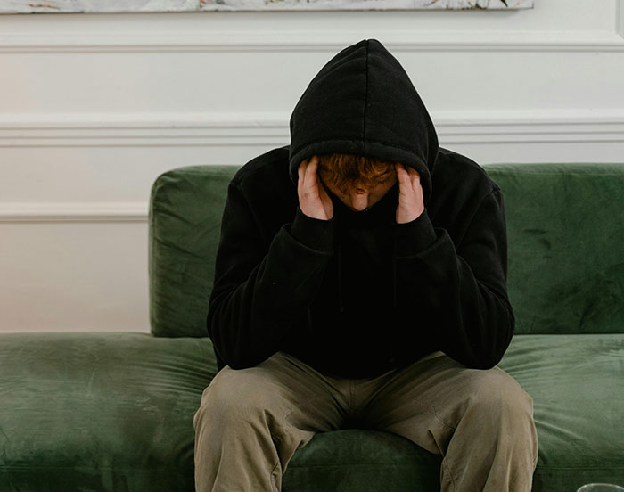 Someone Asked “How Did You Lose Your Best Friend?” And 50 People Got Honest