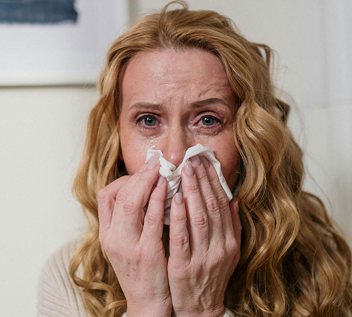 Someone Asked “How Did You Lose Your Best Friend?” And 50 People Got Honest