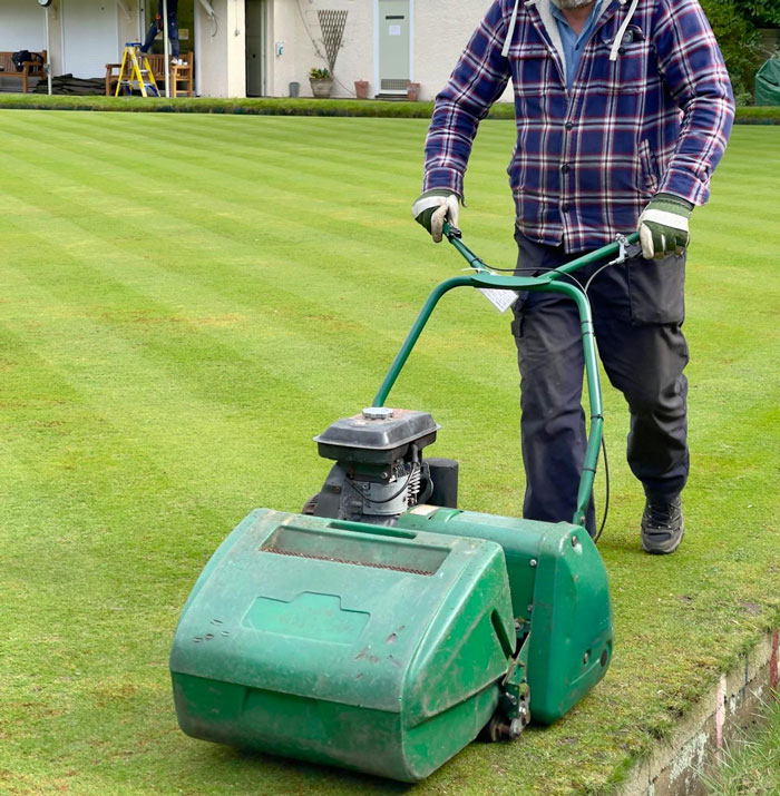 &ldquo;Gave The City Official A Good Laugh&rdquo;: Couple Finds Loophole In Rules To Get Back At Neighbors