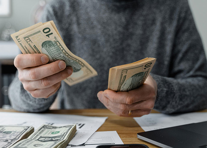 Family Shuts Down Money-Grabbing Act After Dad&rsquo;s Affair Child Enters The Picture