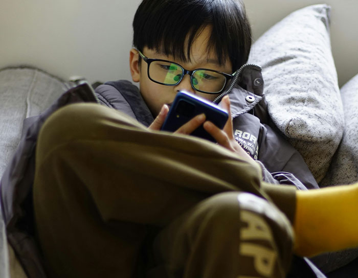 "Diamonds": 35 Old Trends That Many People Don't Realize Are Harmful