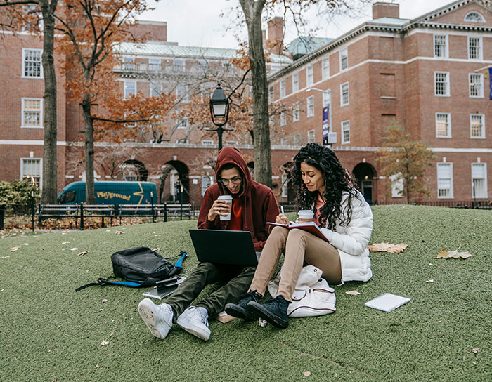 "Diamonds": 35 Old Trends That Many People Don't Realize Are Harmful