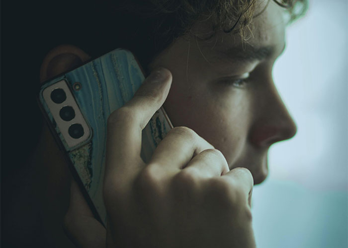 Parents Shocked And Confused After Babysitter Calls The Police On Them: "That's Illegal" Parents Shocked And Confused After Babysitter Calls The Police On Them: "That's Illegal"